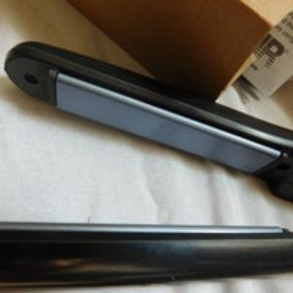 Conair Ceramic Flat Iron NEW - Picture 9 of 9